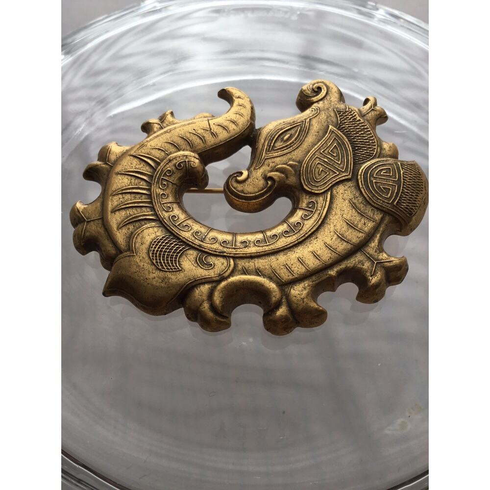 Vintage MMA /CMA Metropolitan Museum of Art 22kt GE Chinese Dragon Pin/Brooch
